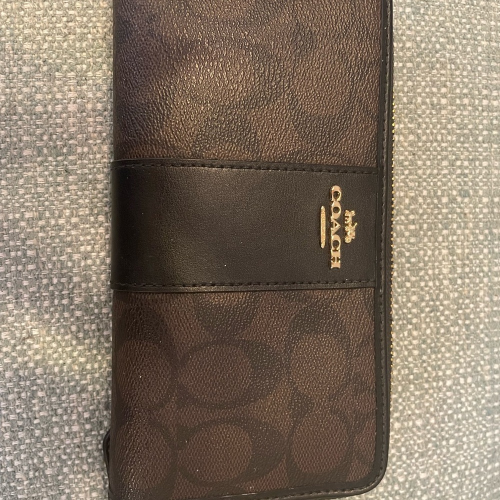 AUTHENTIC COACH Classic SIGNATURE ACCORDION ZIP AROUND WALLET